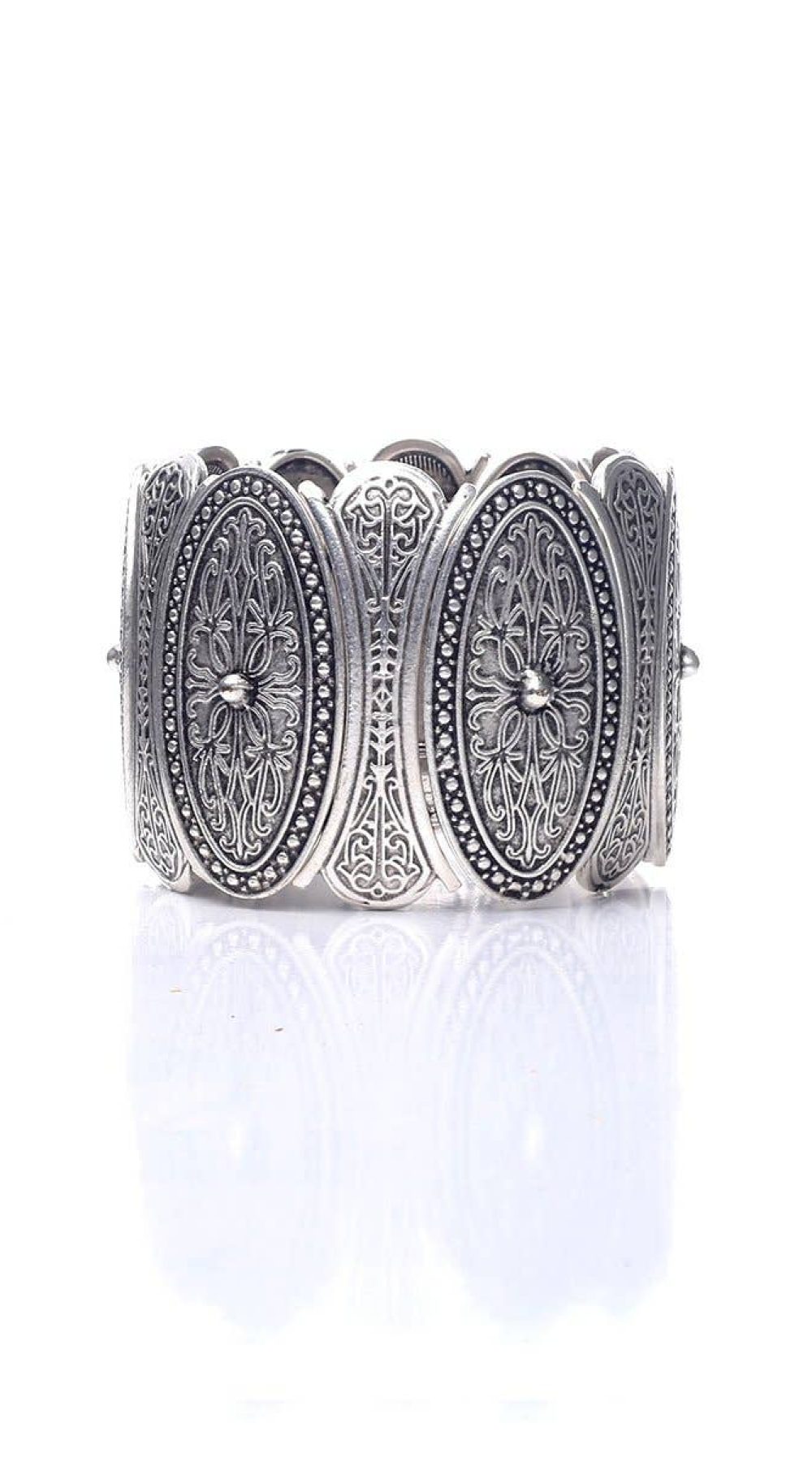 Antique Design Silver Adjustable Bracelet